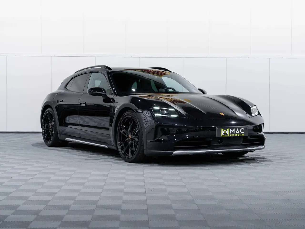 Porsche Taycan 4 7