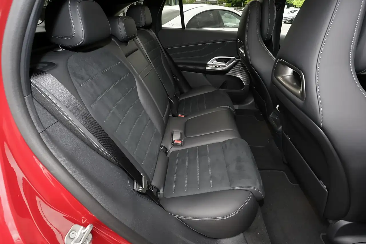 Mercedes-Benz GLC 400 6