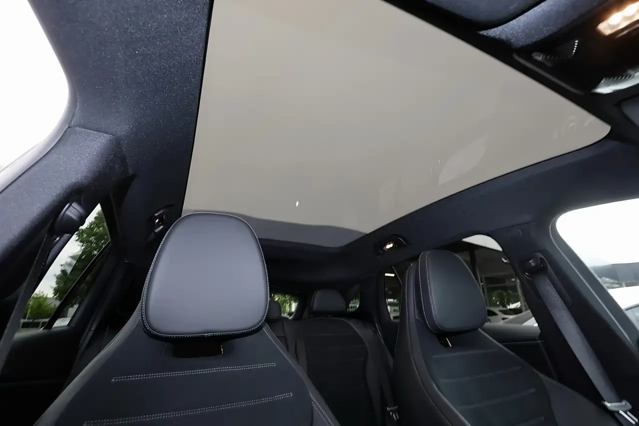 Mercedes-Benz GLC 400 7