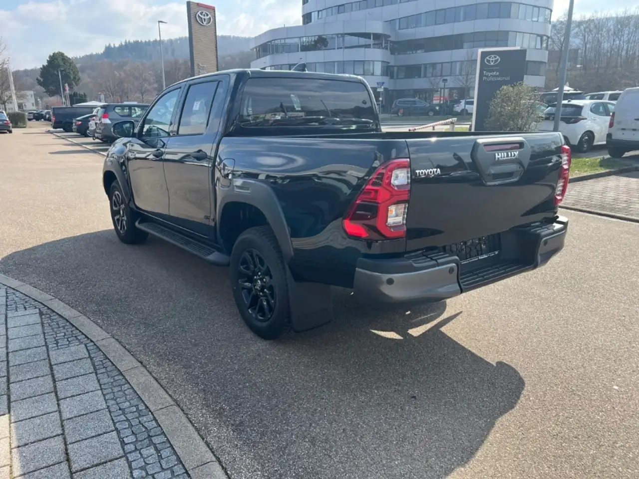 Toyota Hilux 5