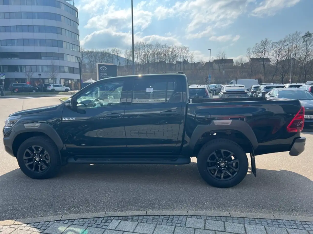 Toyota Hilux 6
