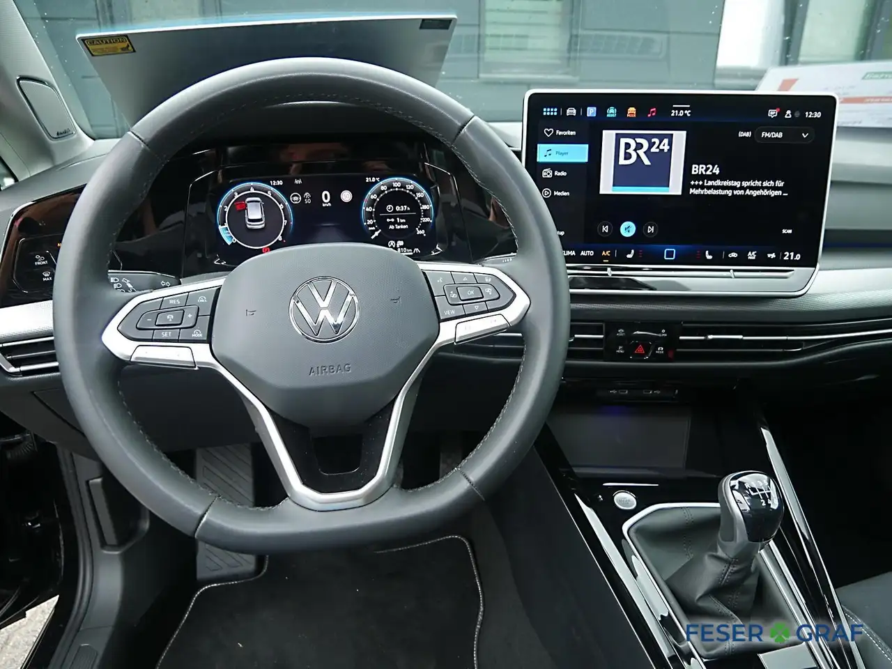 Volkswagen Golf 8 6