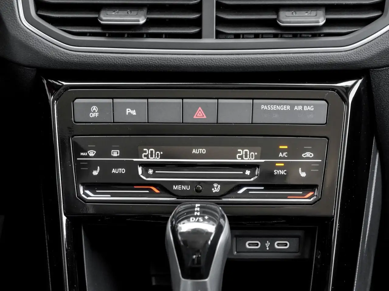 Volkswagen T-Cross 8