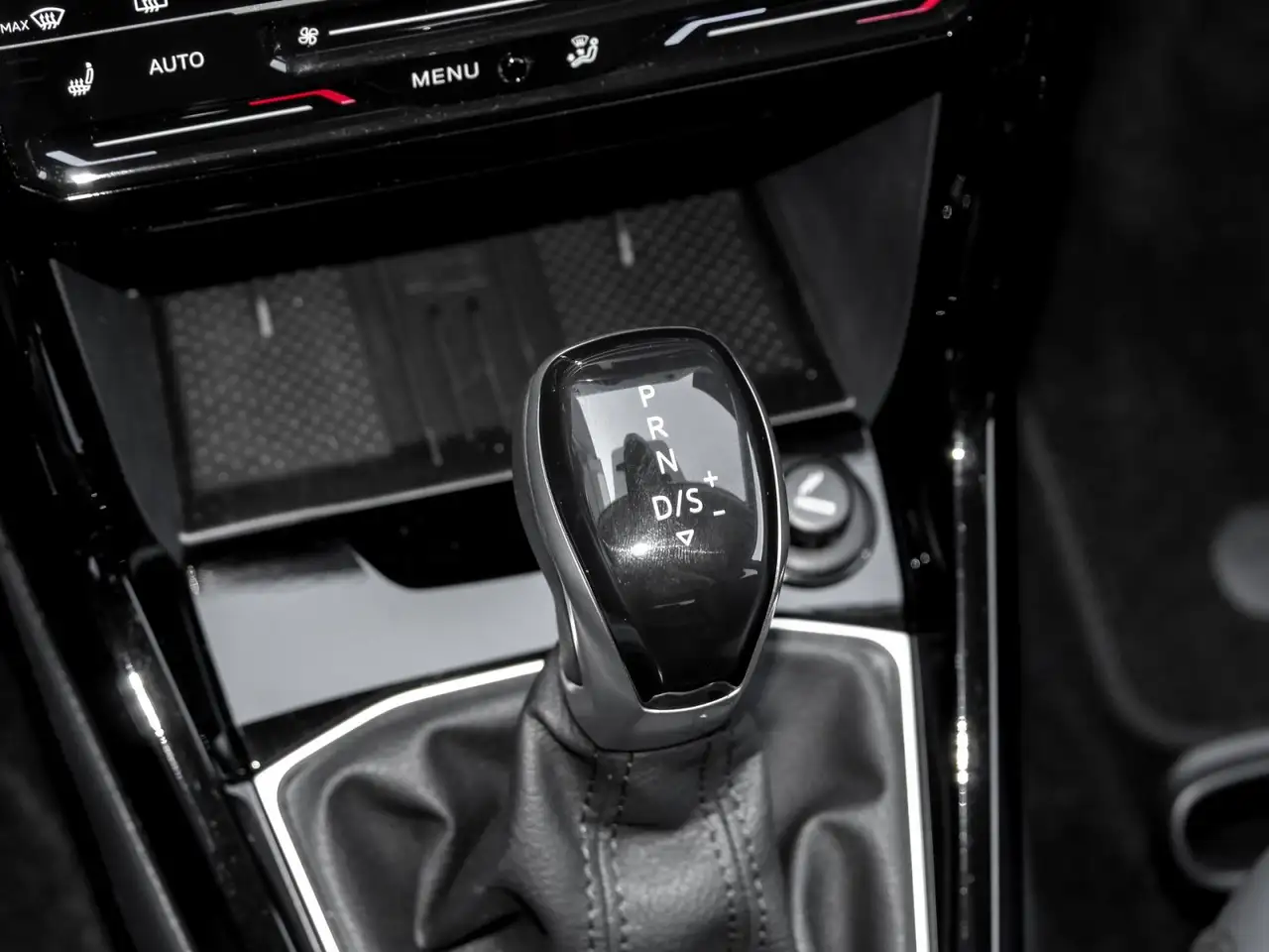 Volkswagen T-Cross 10