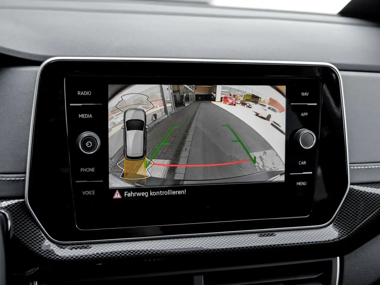 Volkswagen T-Cross 11