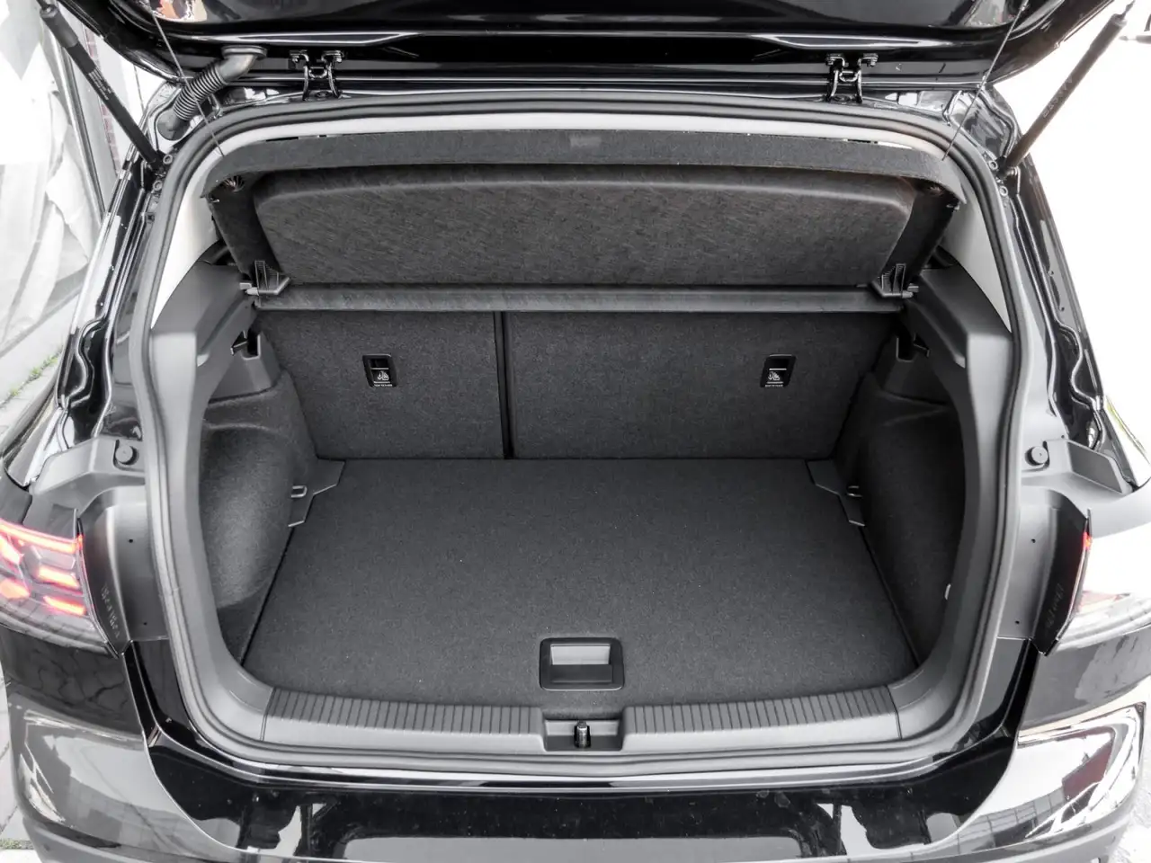 Volkswagen T-Cross 12