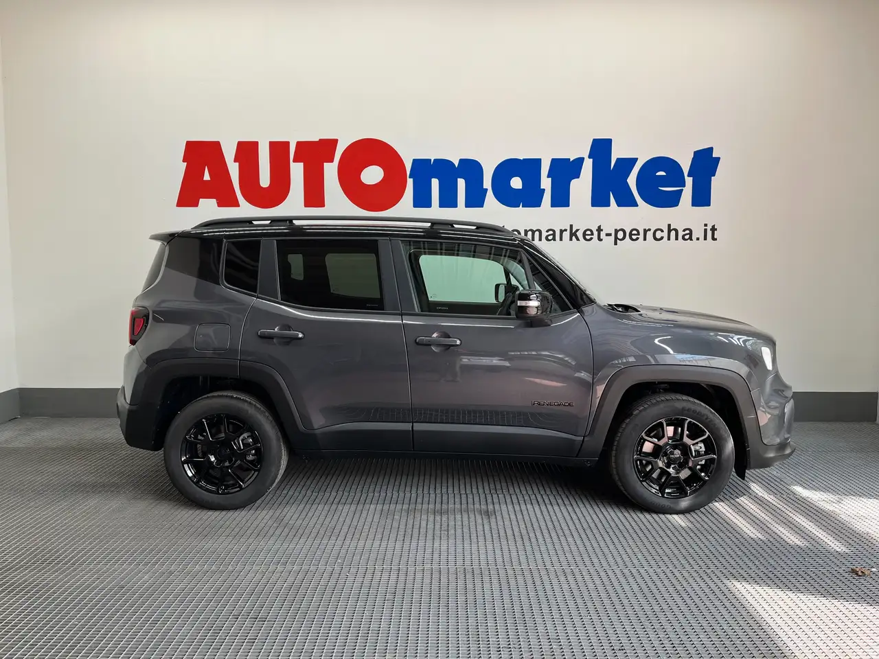 Jeep Renegade 4