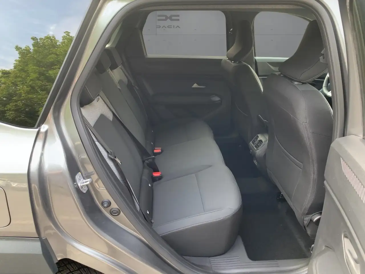 Dacia Bigster 12