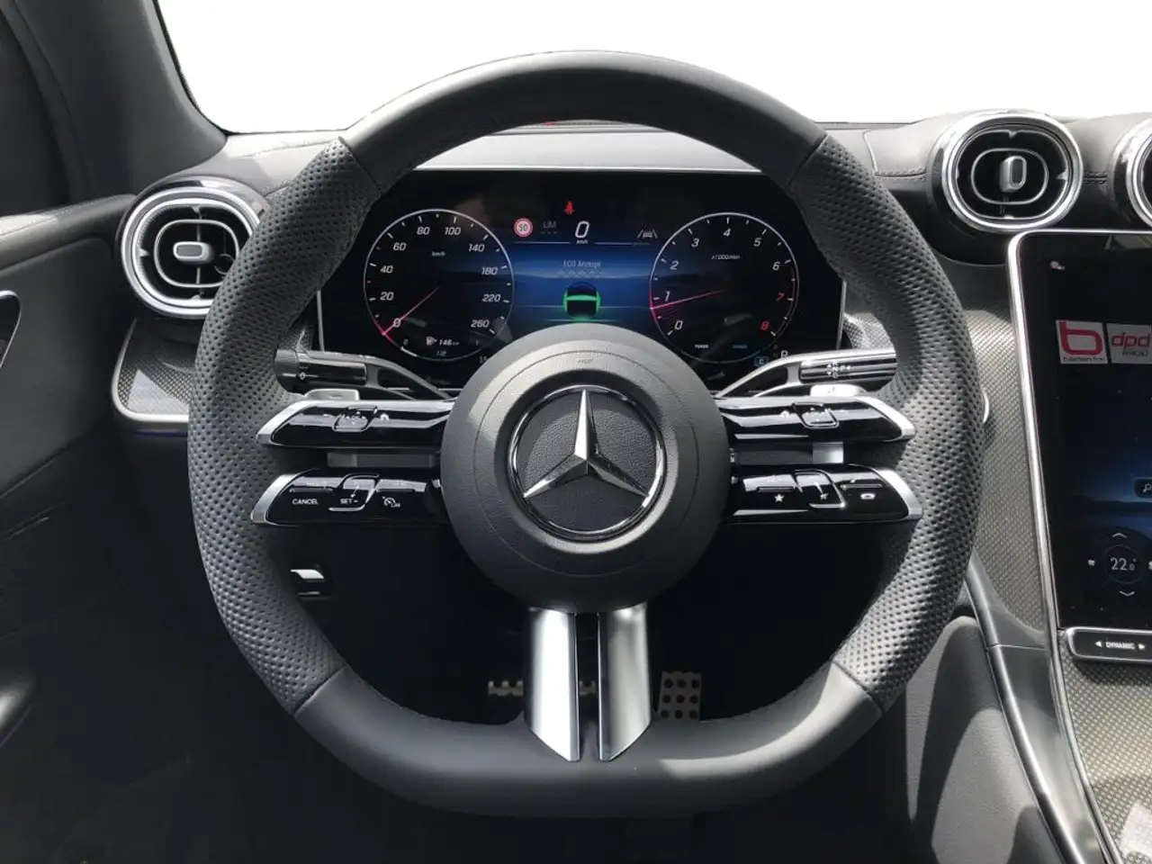 Mercedes-Benz GLC 200 12