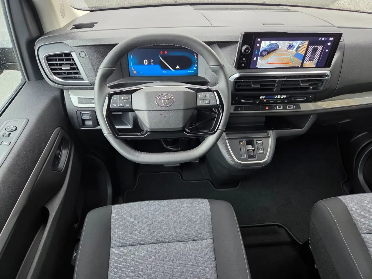 Toyota Proace 9