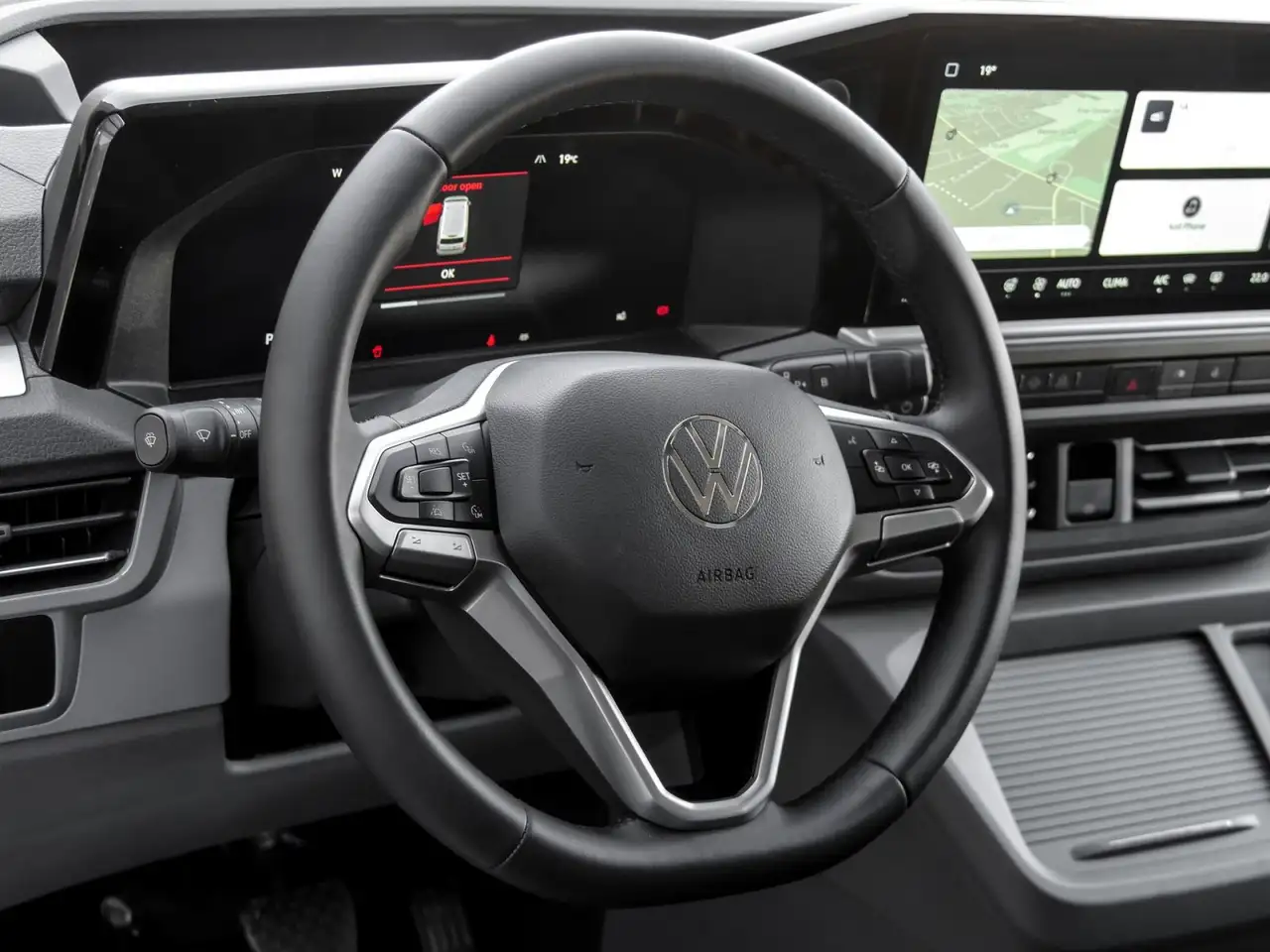 Volkswagen T7 Caravelle 9