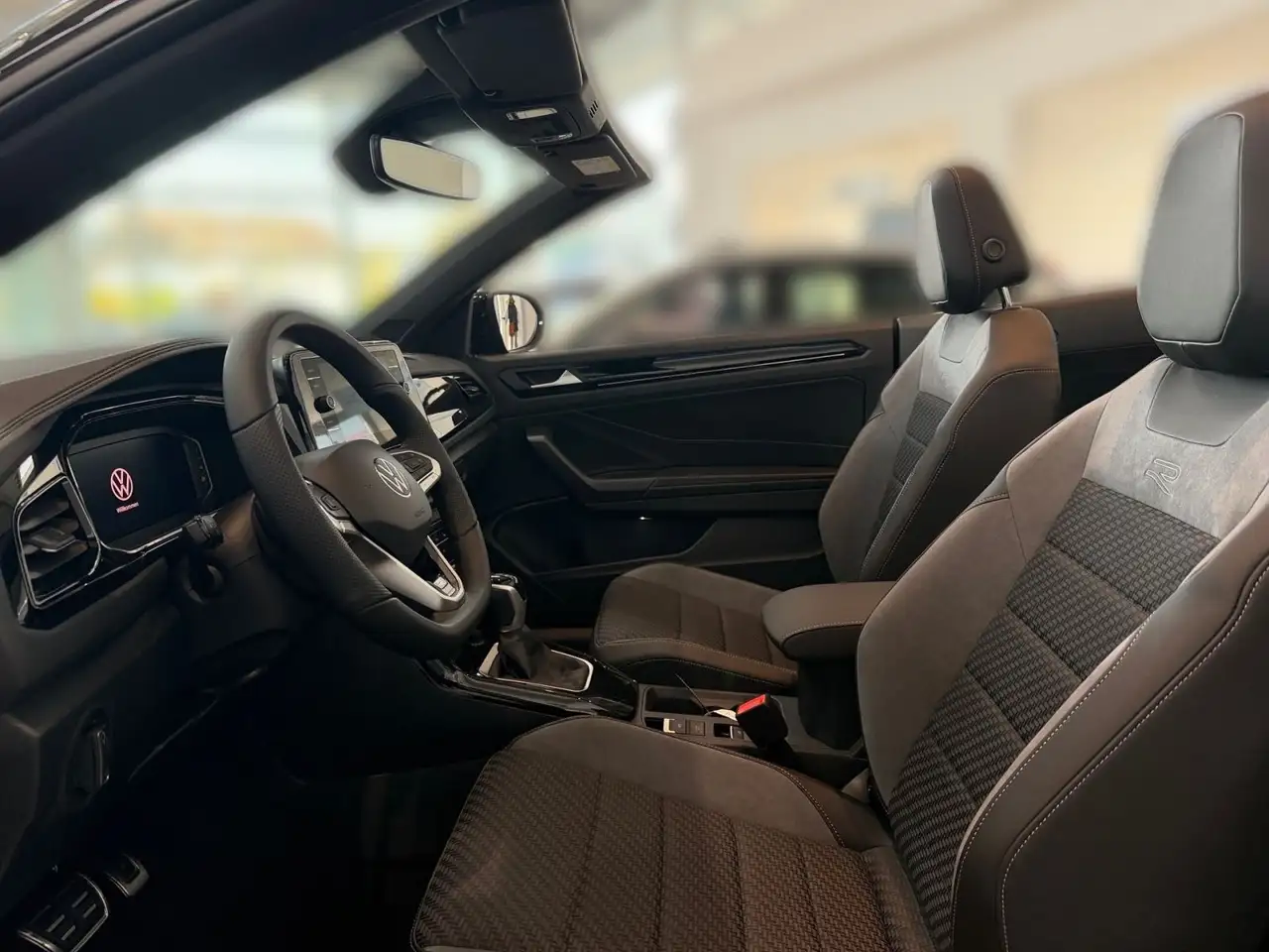 Volkswagen T-Roc 10