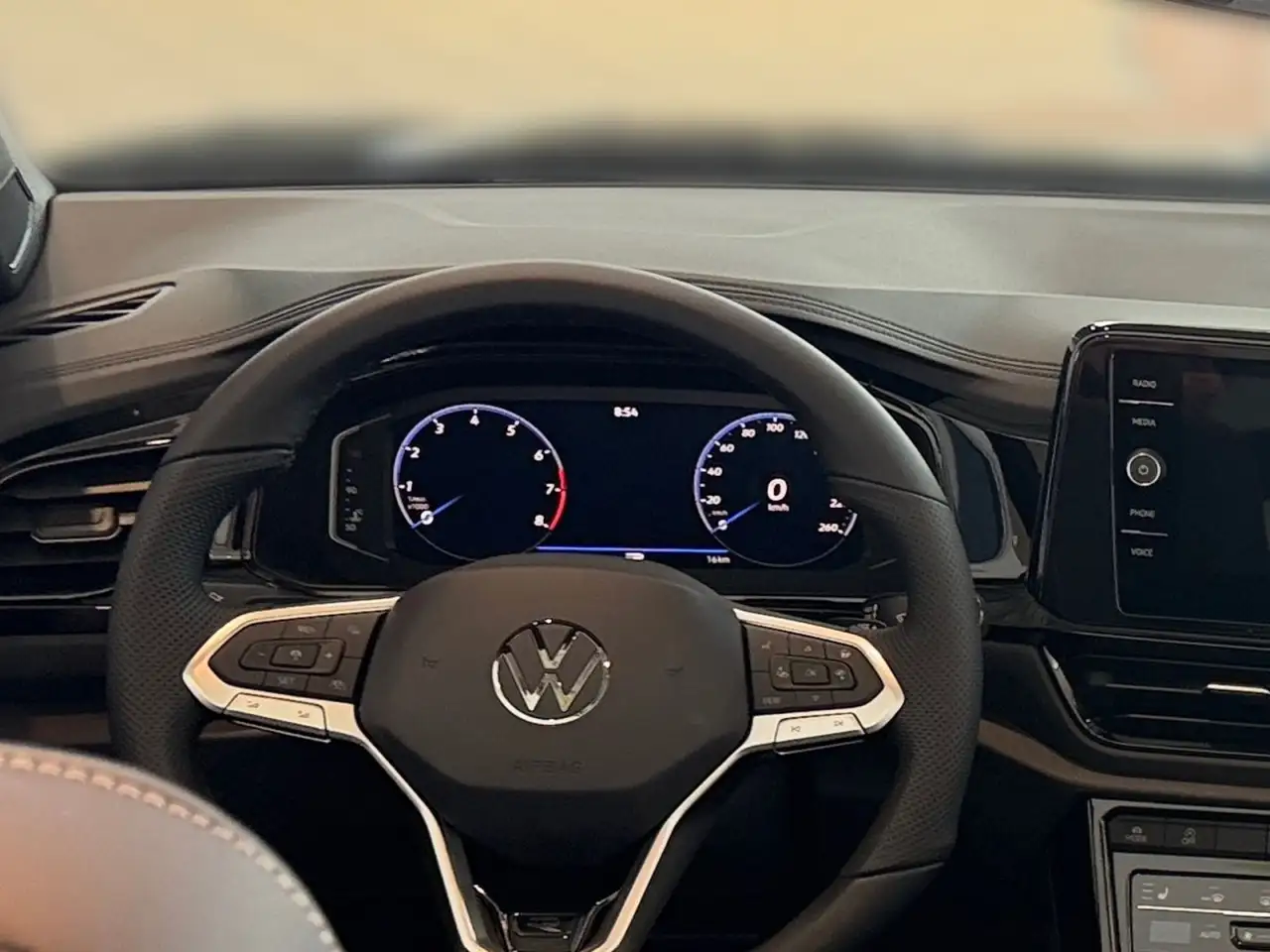 Volkswagen T-Roc 12