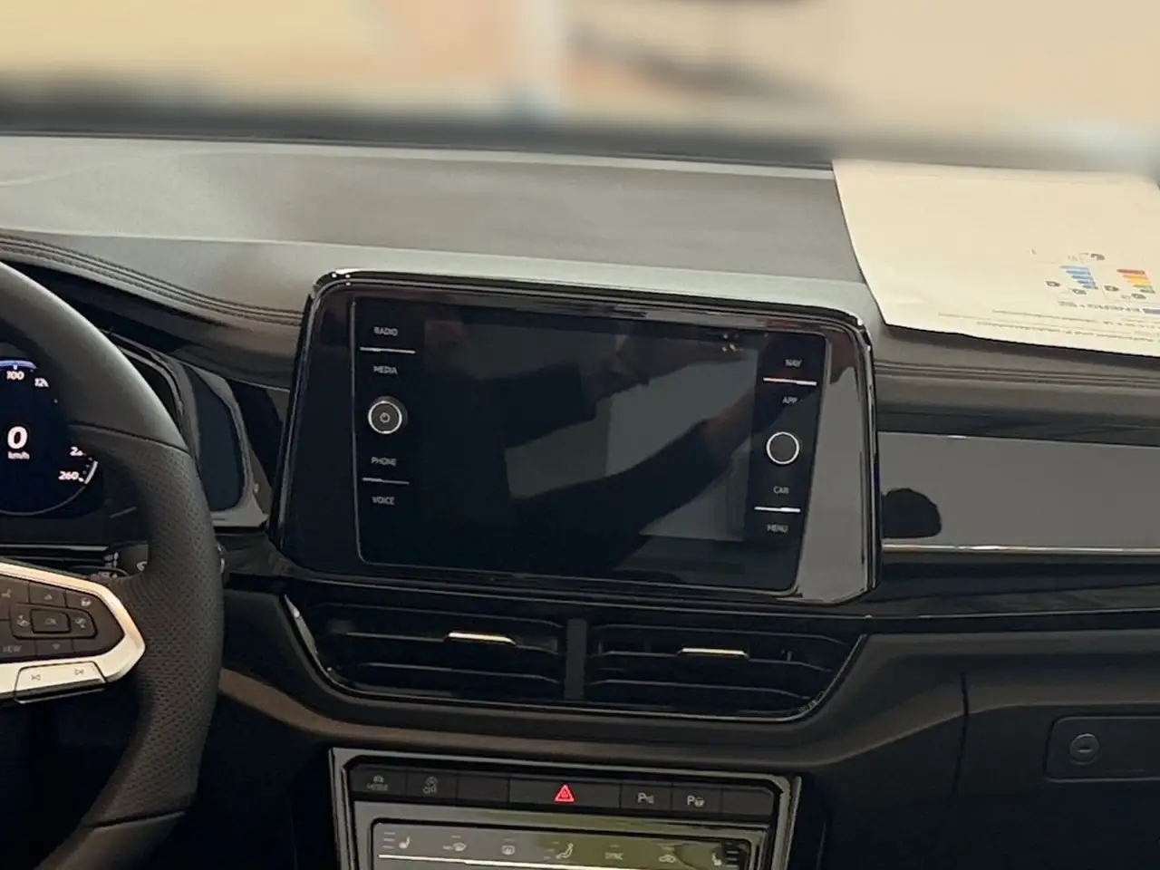 Volkswagen T-Roc 13