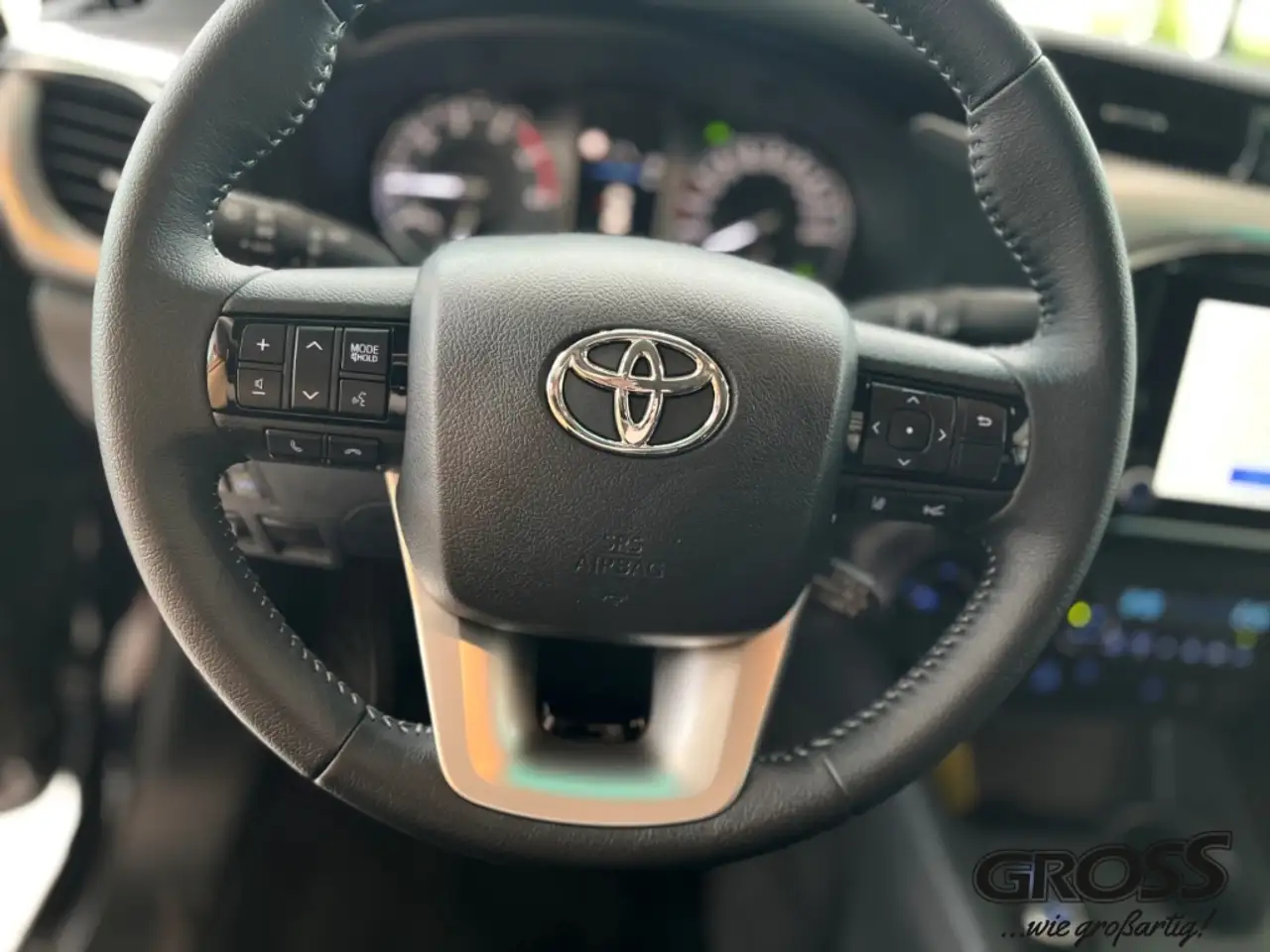 Toyota Hilux 9