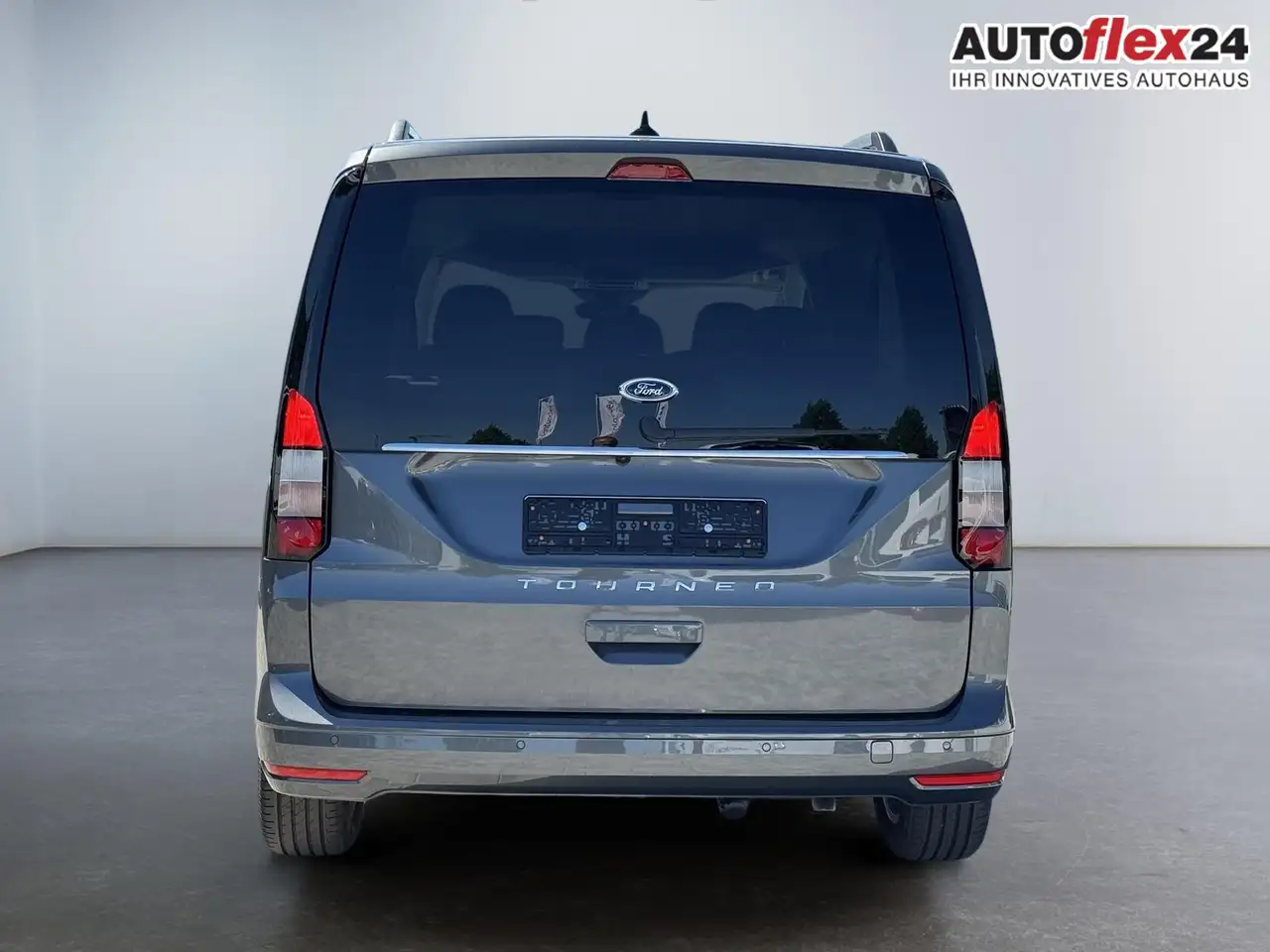 Ford Grand 4