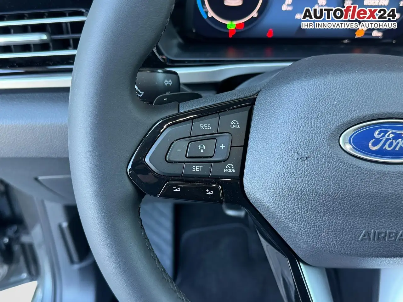 Ford Grand 14