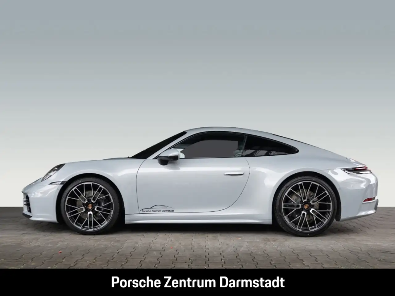 Porsche 992 911 2