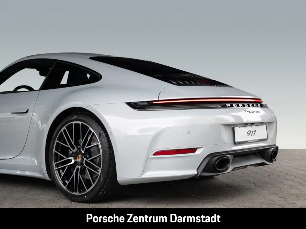 Porsche 992 911 11