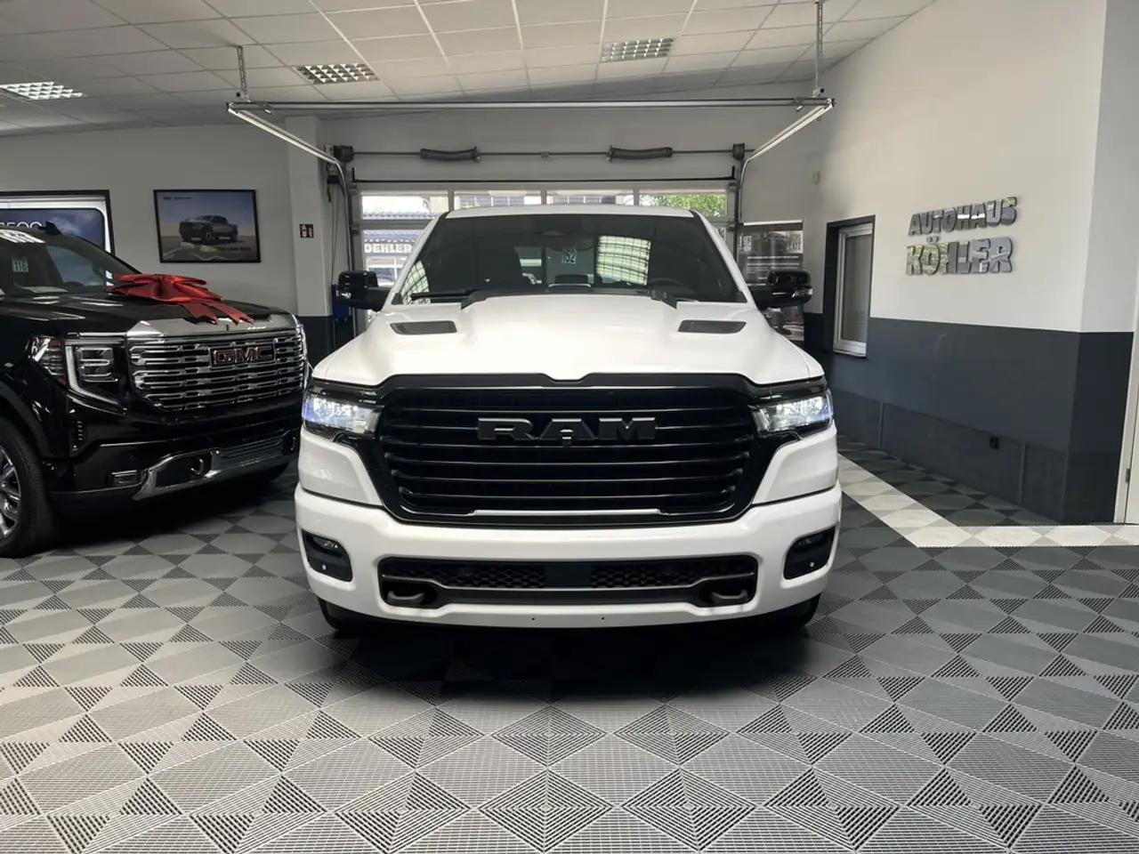 Dodge RAM 4
