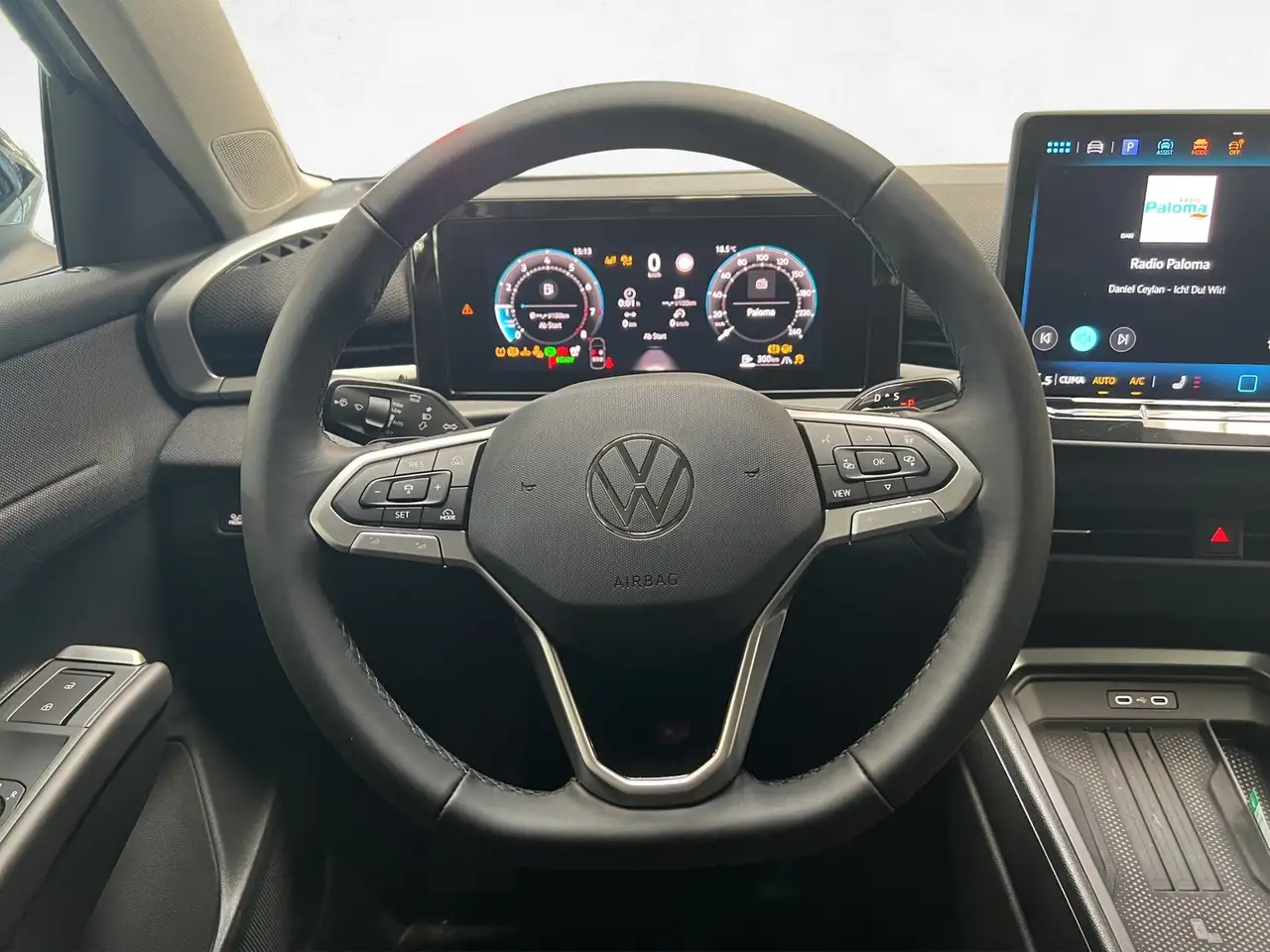 Volkswagen T-Roc 12