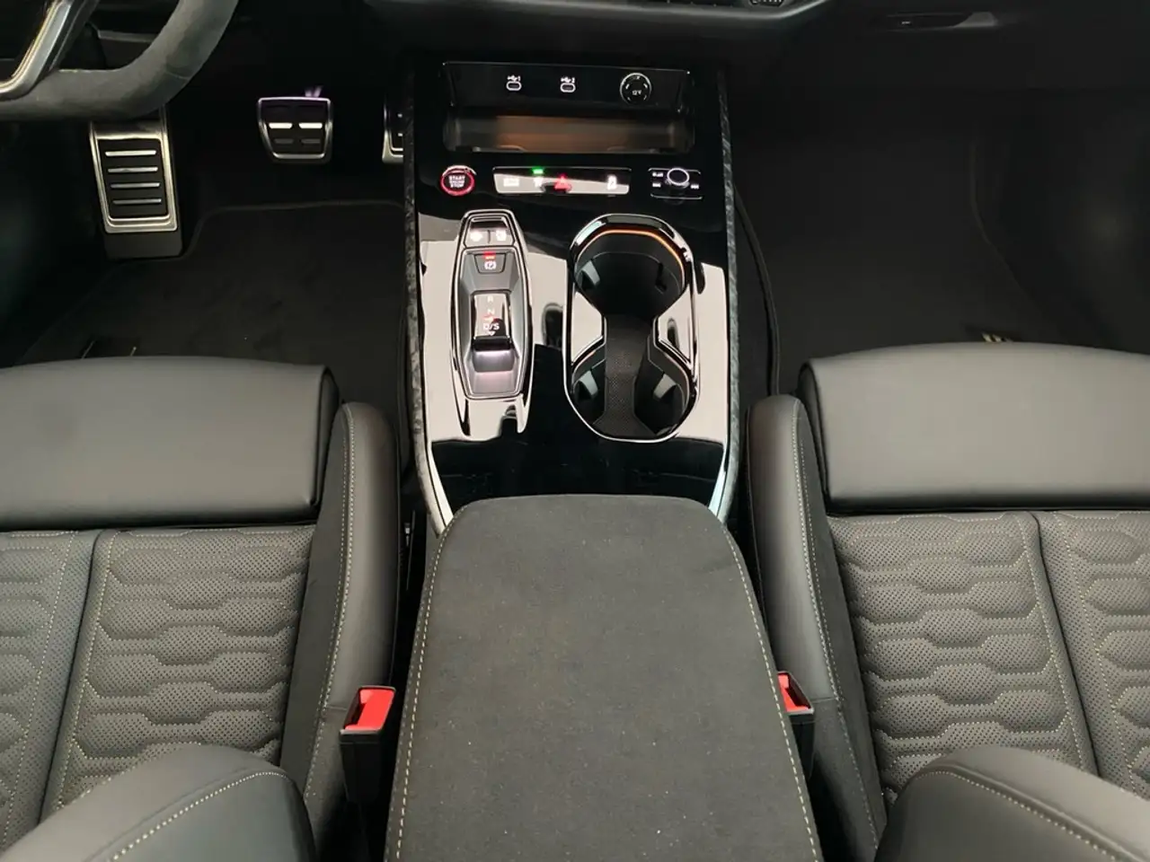 Audi RS5 11
