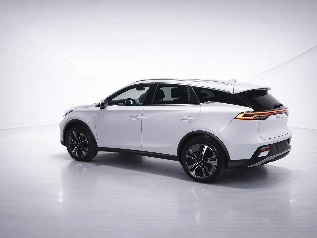 BYD Tang 4