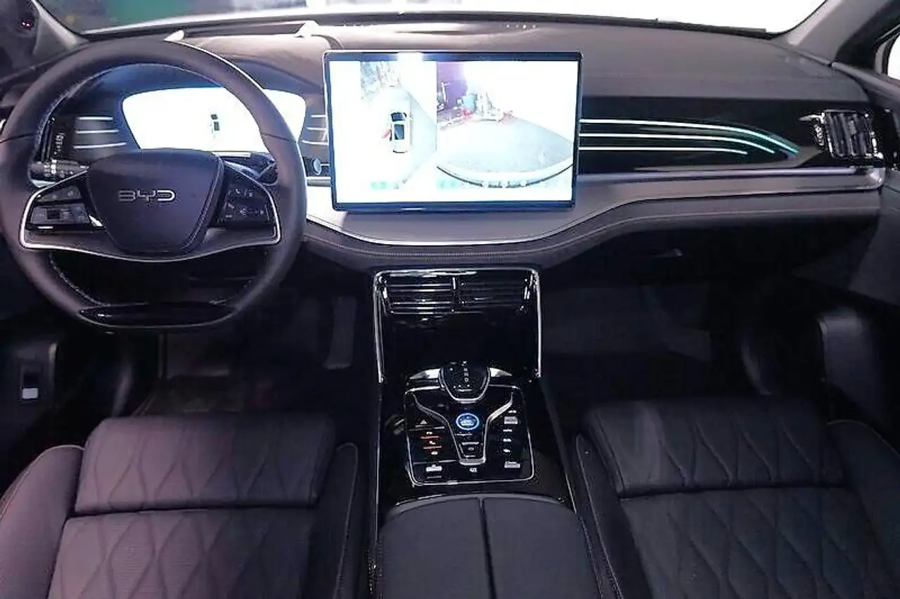 BYD Tang 6
