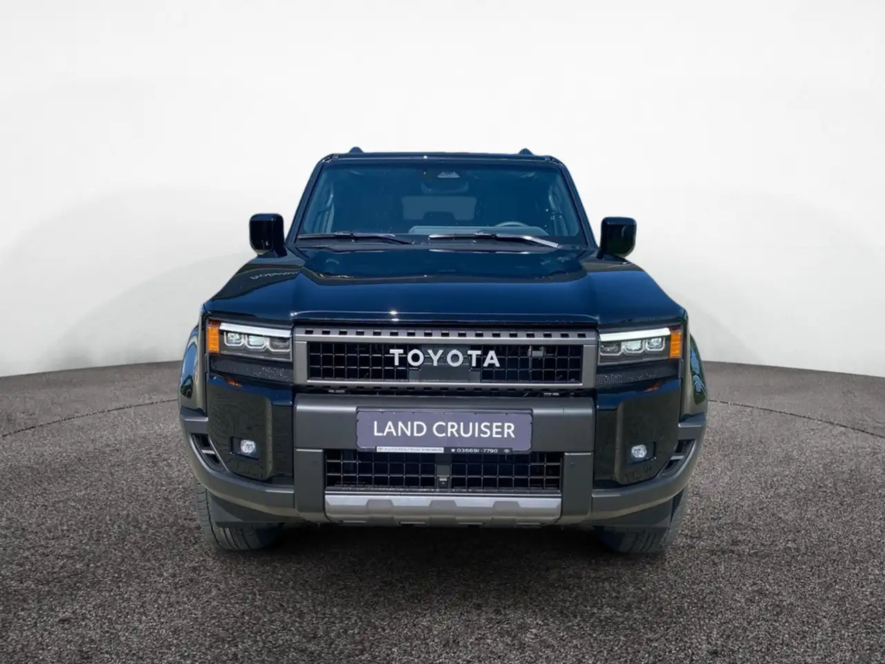 Toyota Land Cruiser 2
