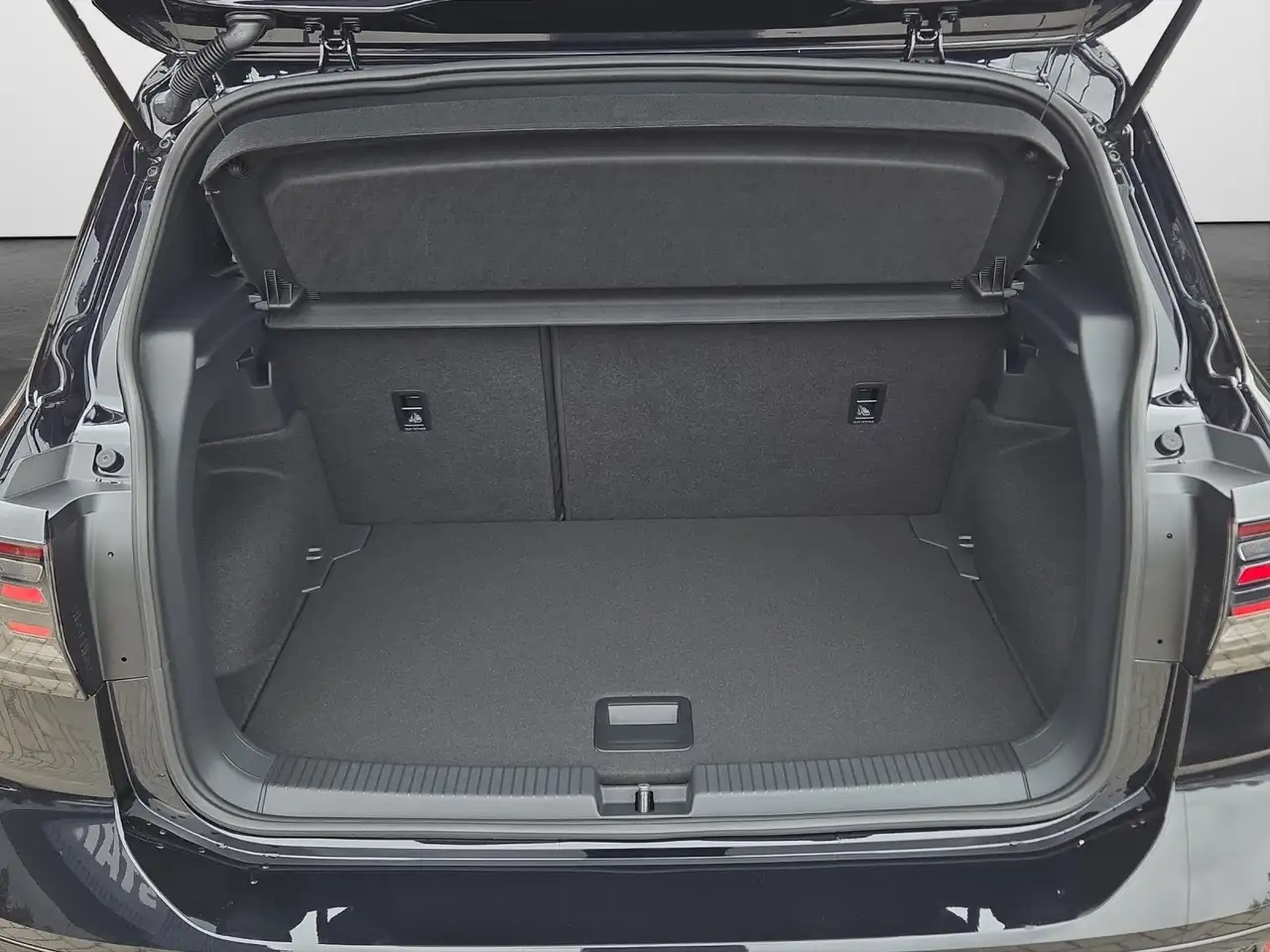 Volkswagen T-Cross 12