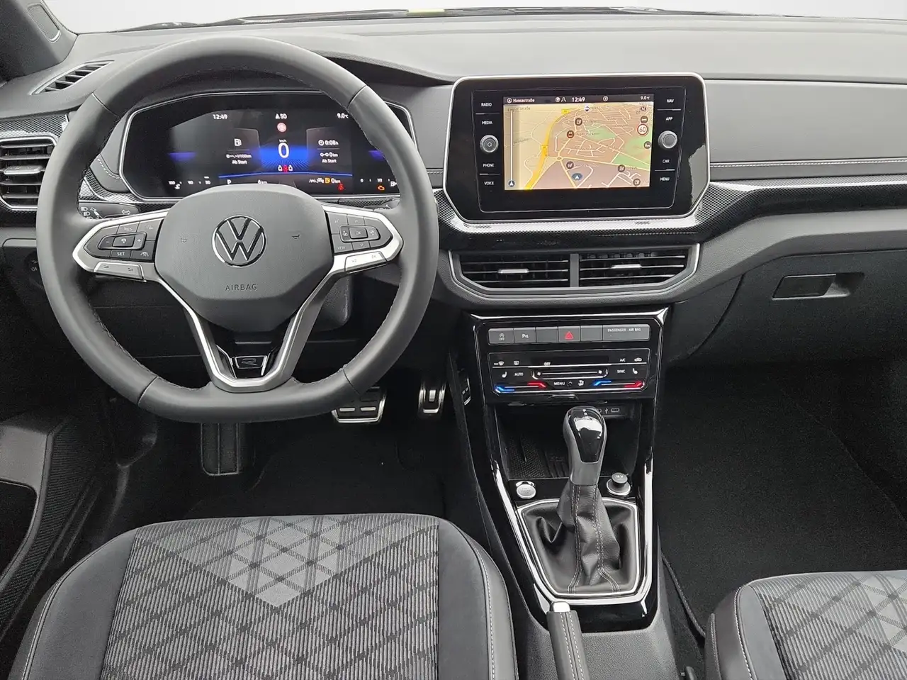 Volkswagen T-Cross 8