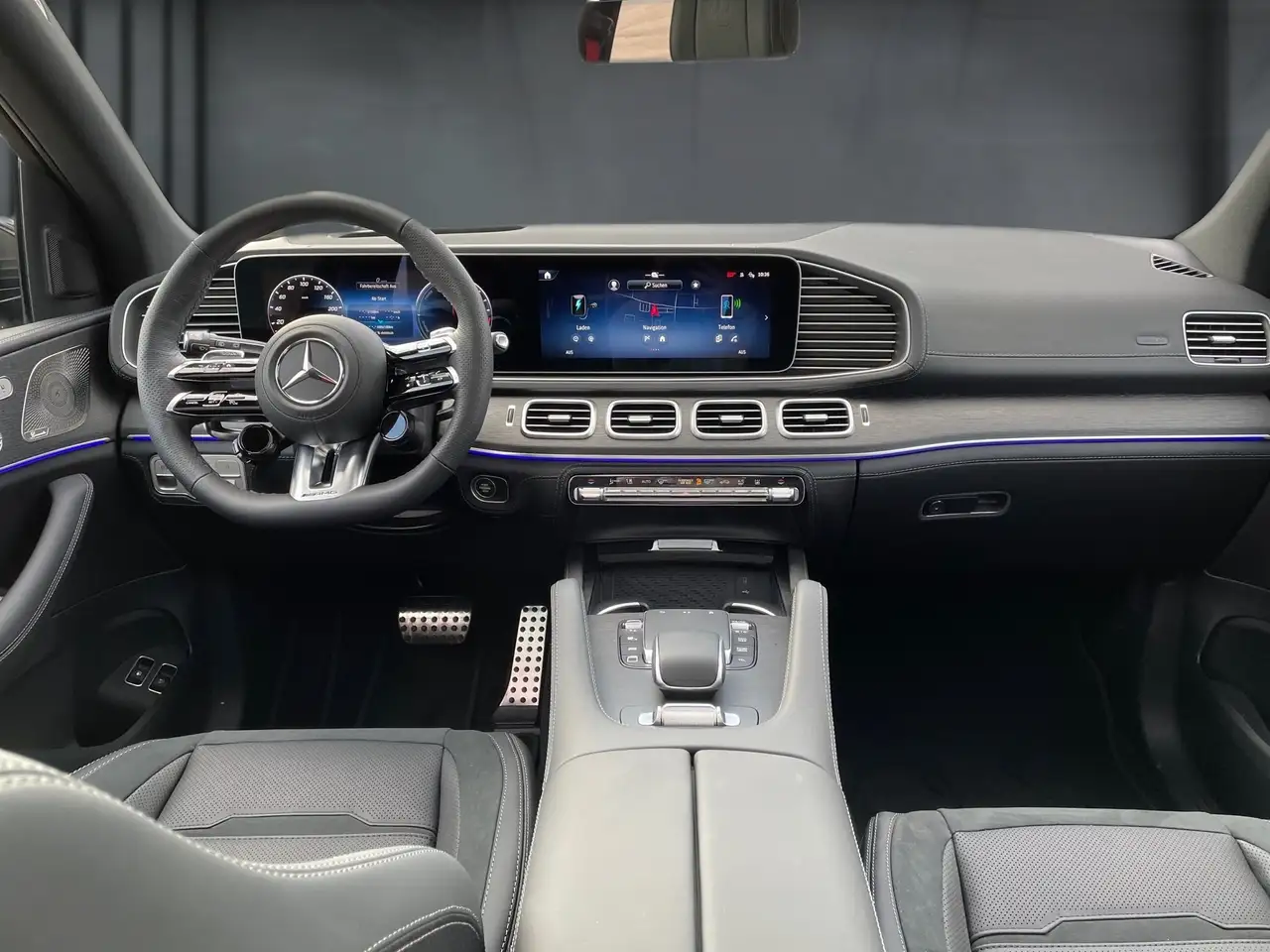 Mercedes-Benz GLE 53 10