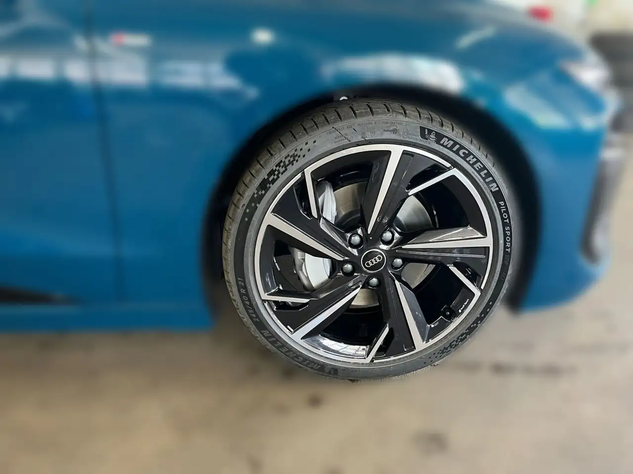 Audi A6 8