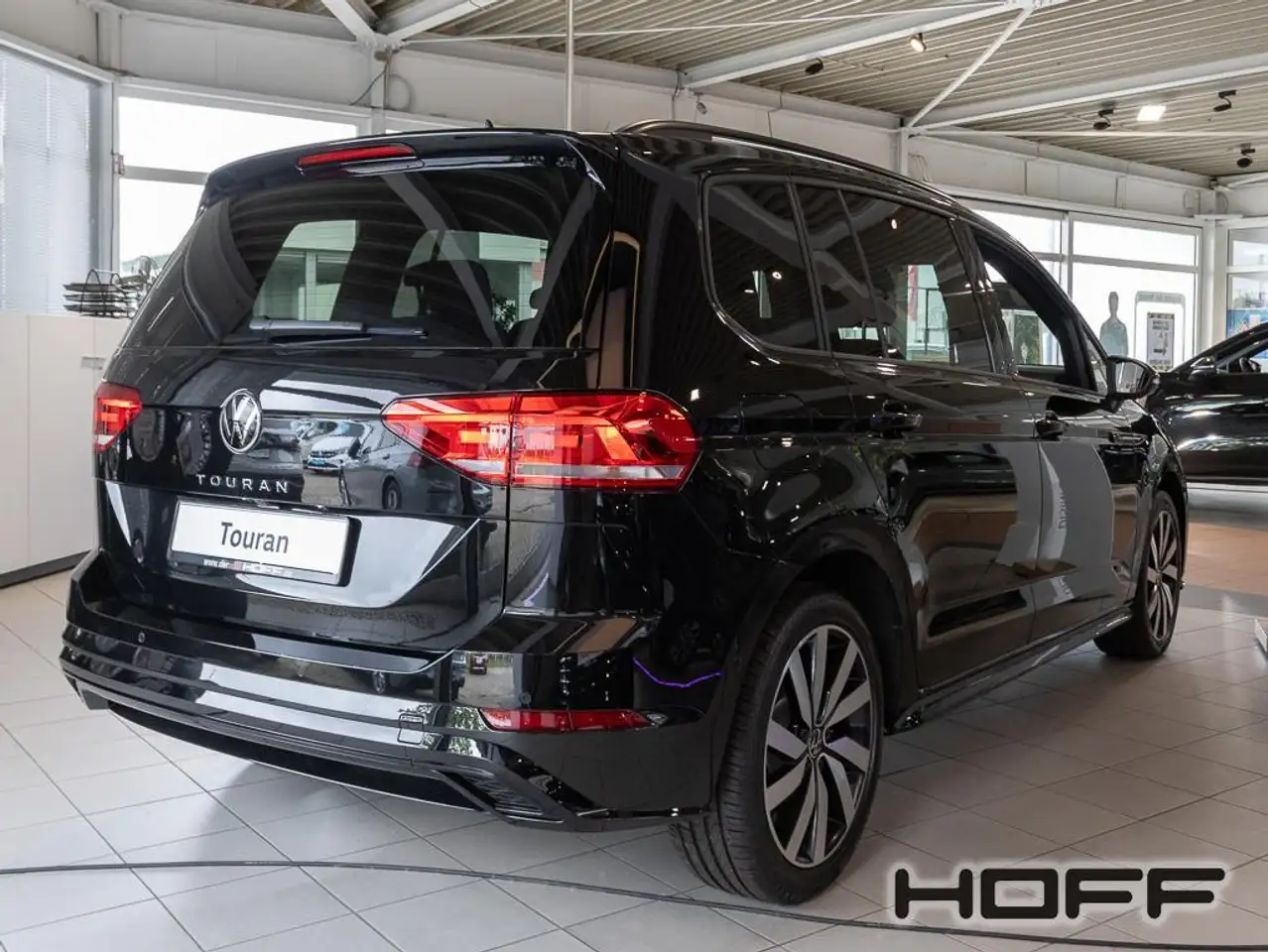 Volkswagen Touran 2