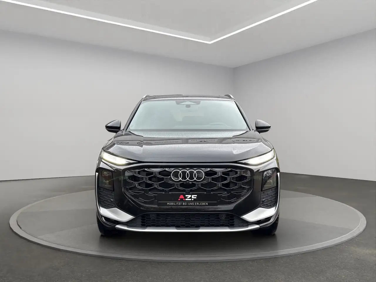 Audi Q3 6