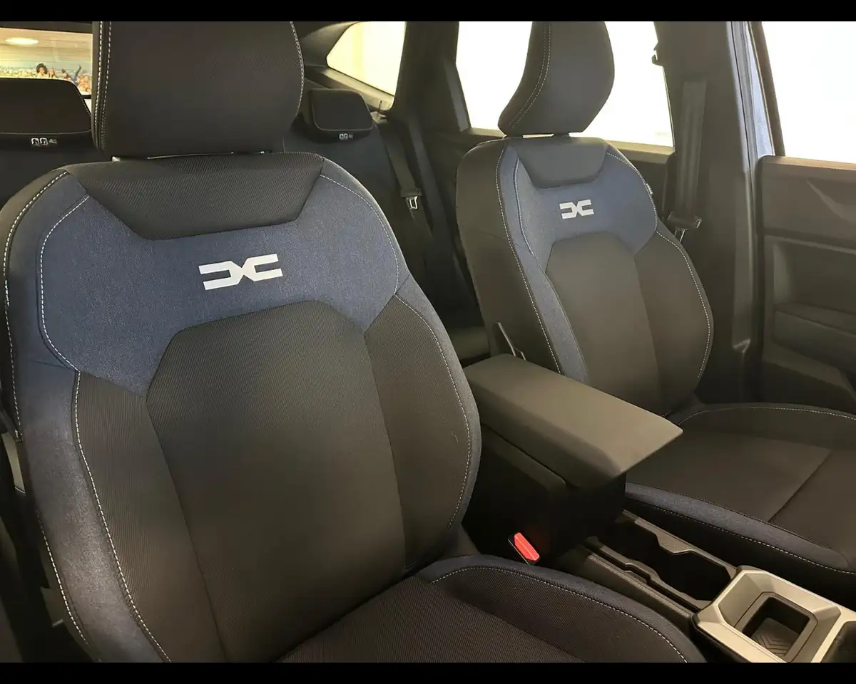 Dacia Bigster 12