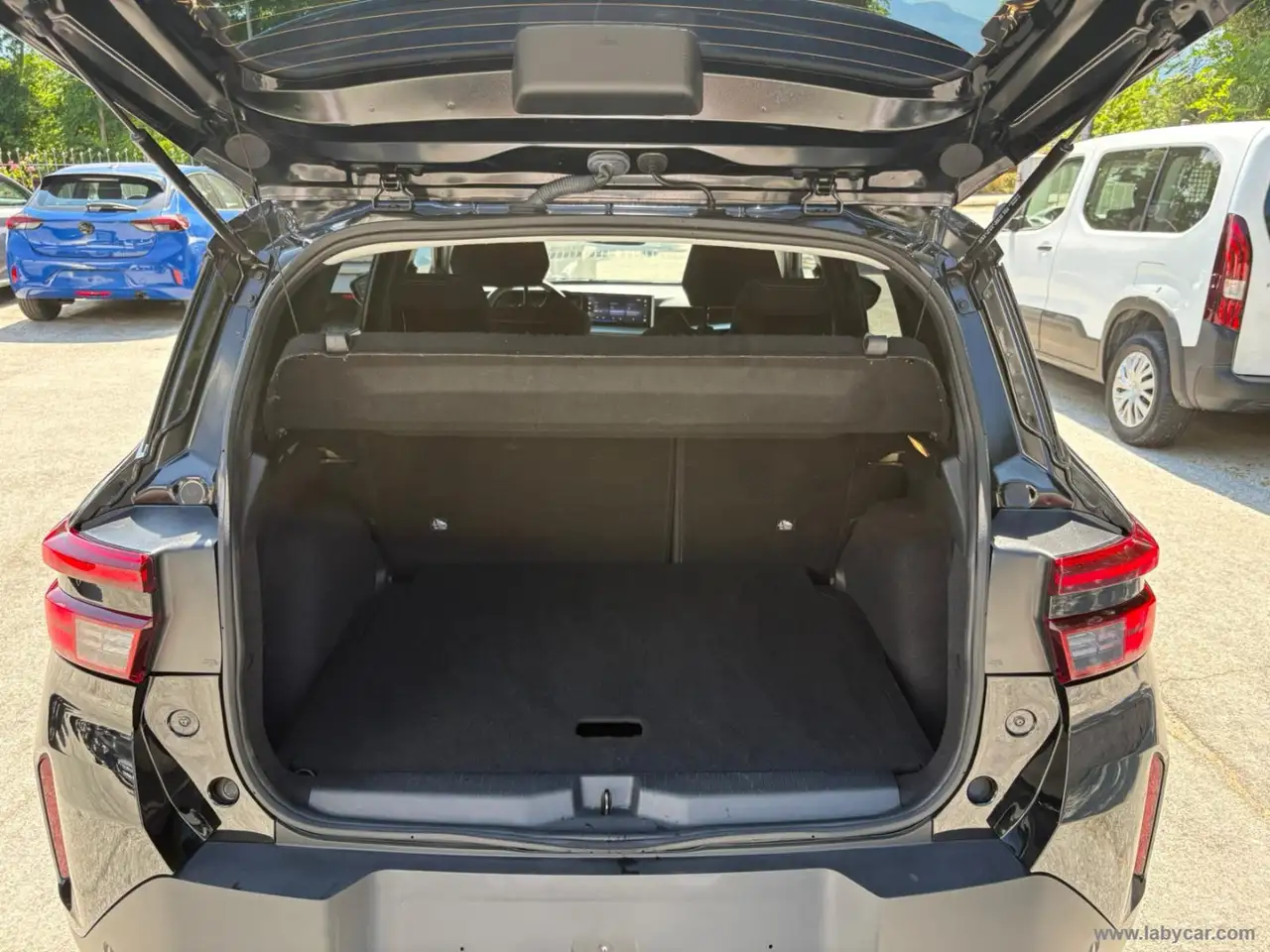 Opel Frontera 11