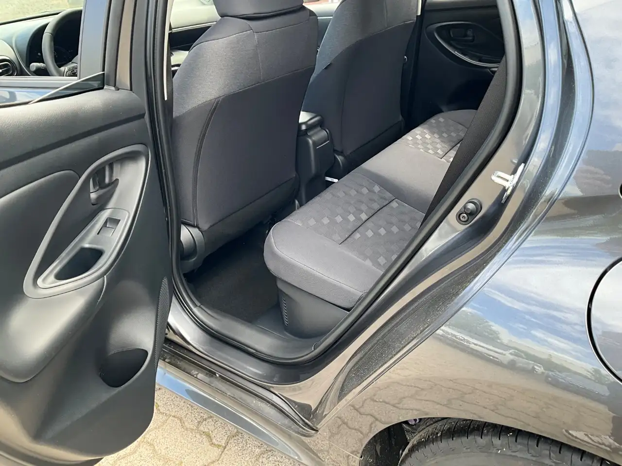 Toyota Yaris 11