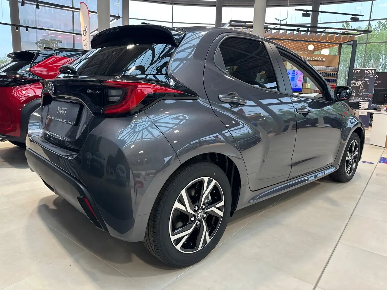 Toyota Yaris 5