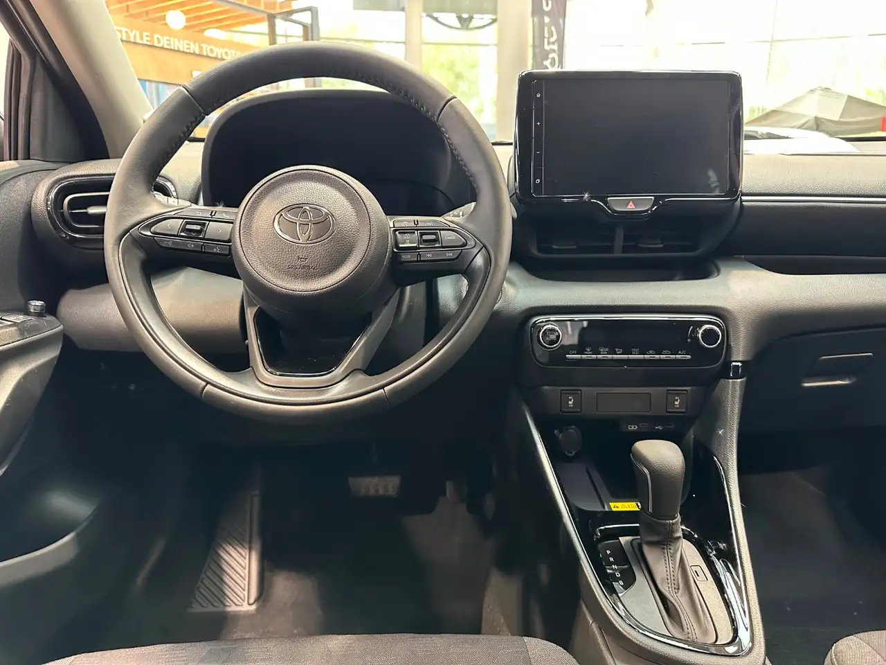 Toyota Yaris 9
