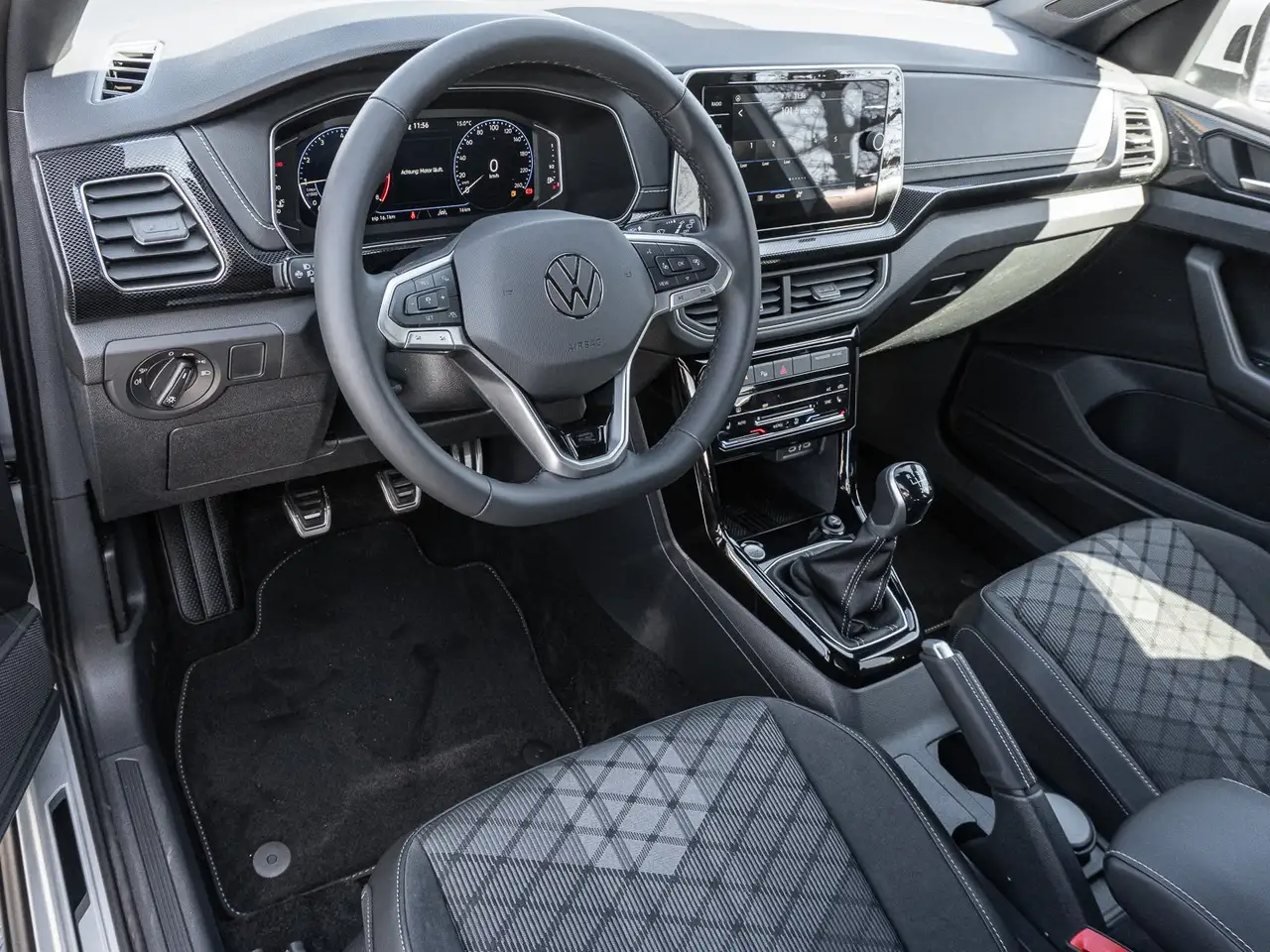 Volkswagen T-Cross 9