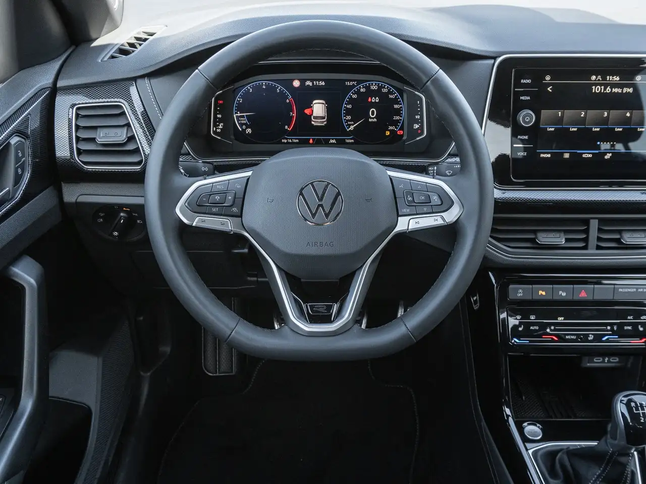 Volkswagen T-Cross 11