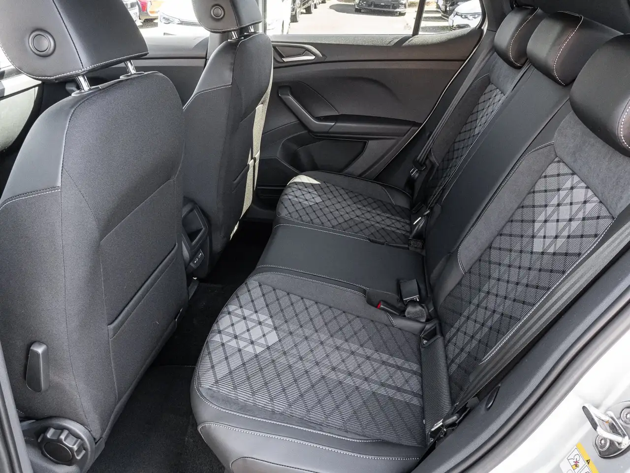 Volkswagen T-Cross 16