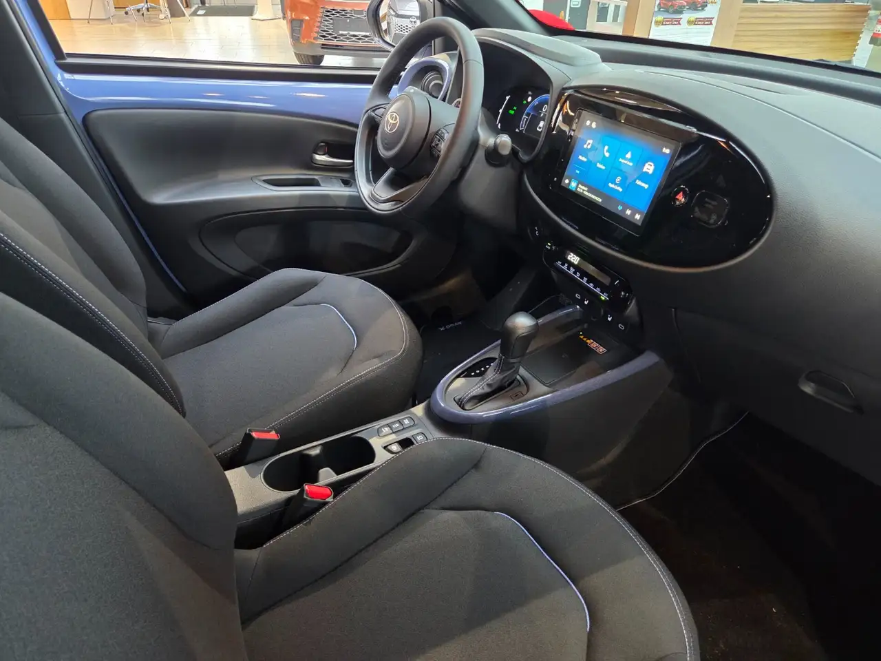 Toyota Aygo X 10