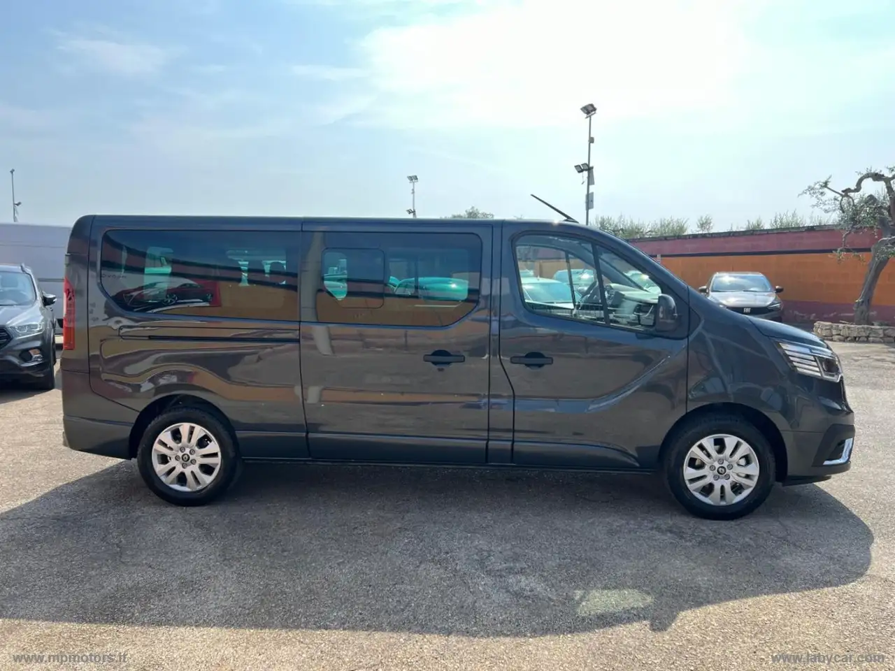Renault Trafic 4