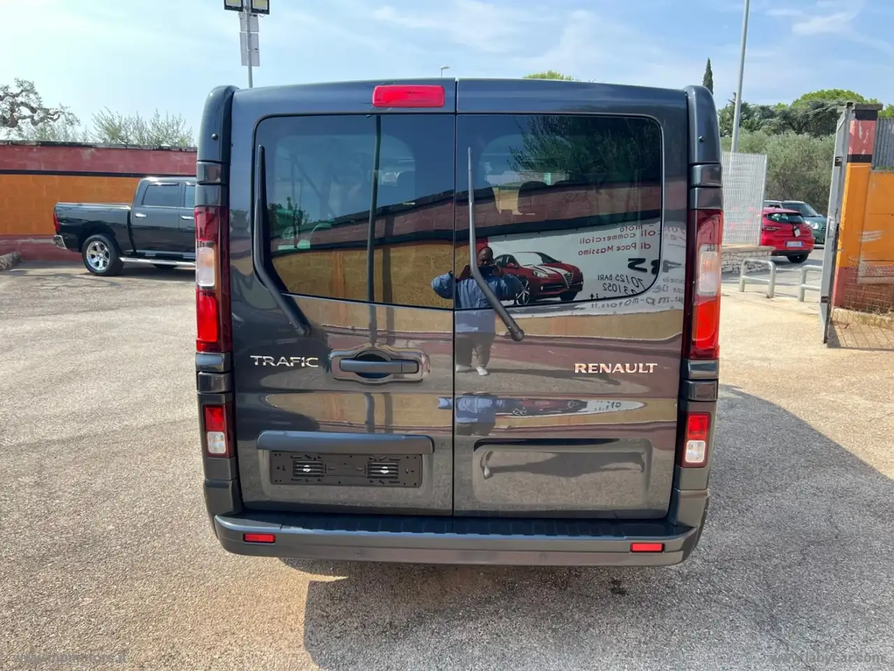 Renault Trafic 6