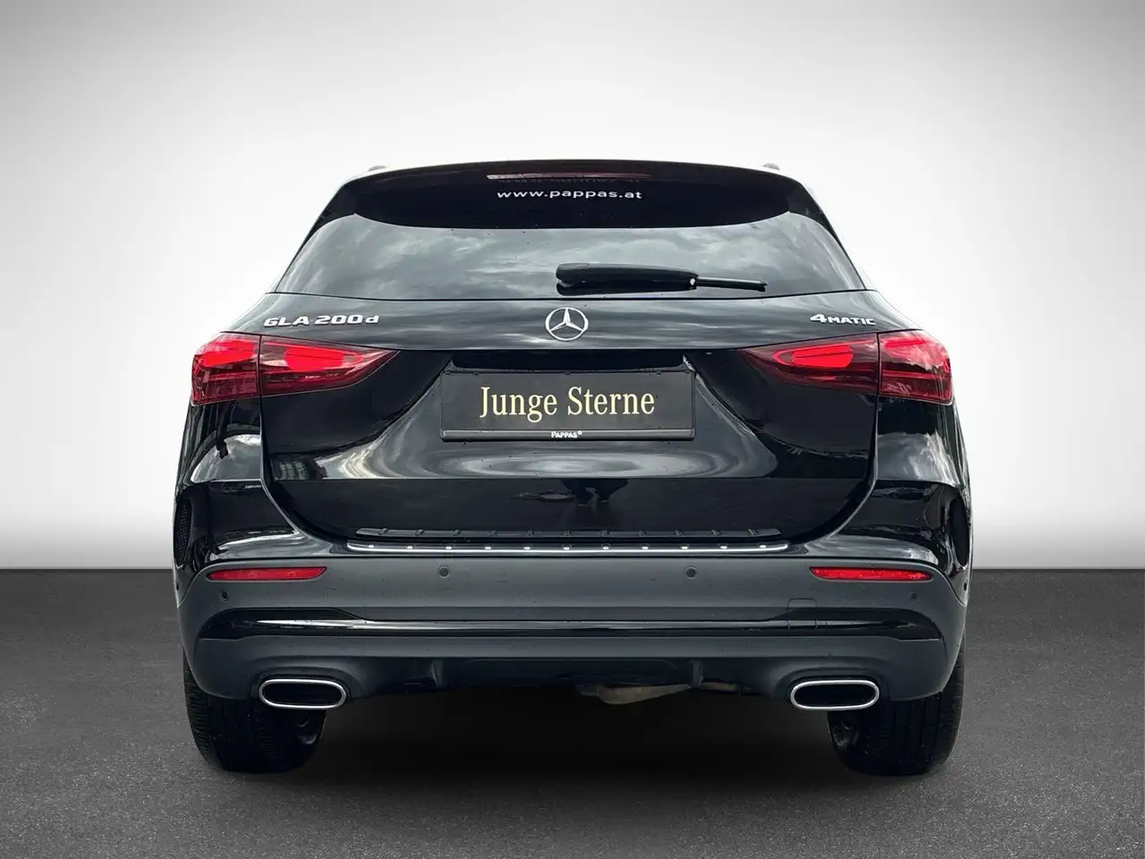 Mercedes-Benz GLA 200 5