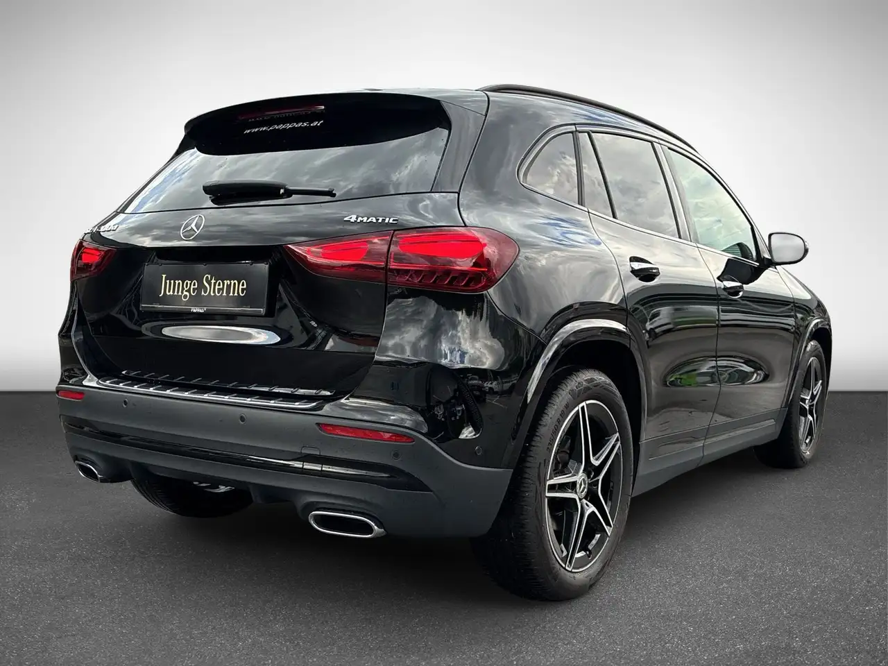 Mercedes-Benz GLA 200 6