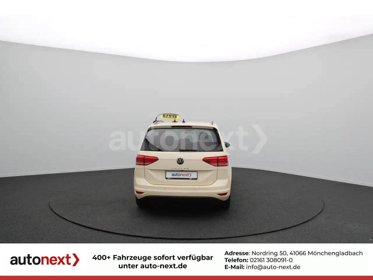 Volkswagen Touran 8