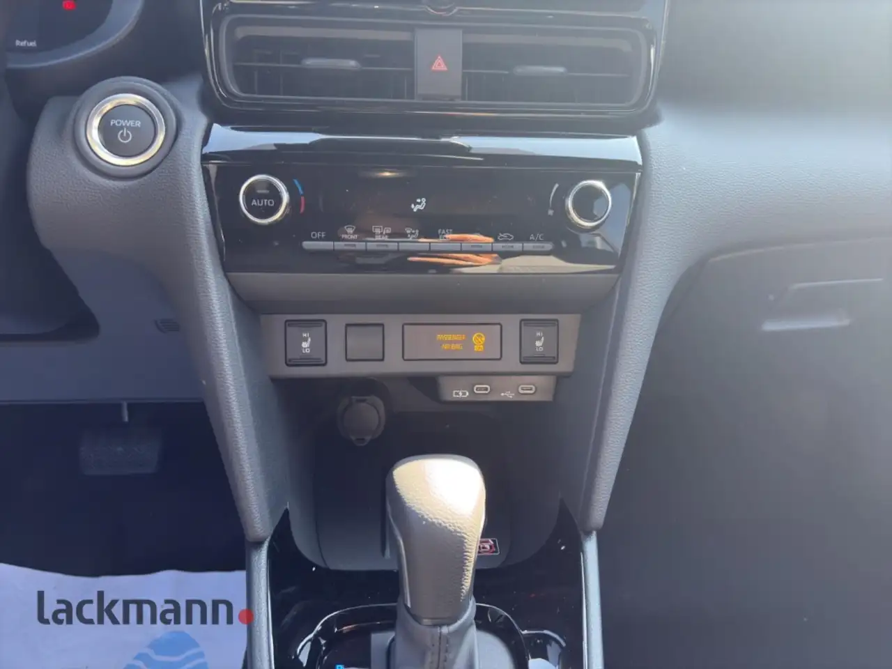 Toyota Yaris 12
